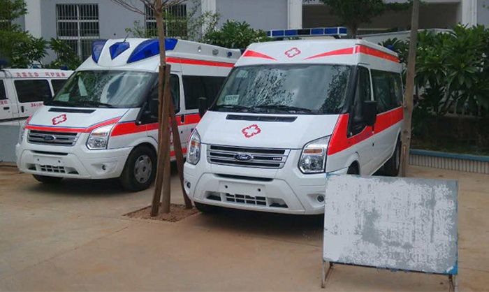 救護車進入高校被索要停車費是怎么回事？